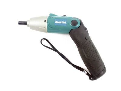 atornillador-makita-6722dw-1